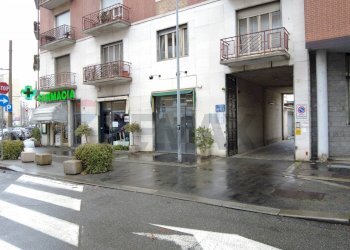 Edificio all\'aperto - Commercial Premises Via San Benigno
 
26, Torino - photo 1
