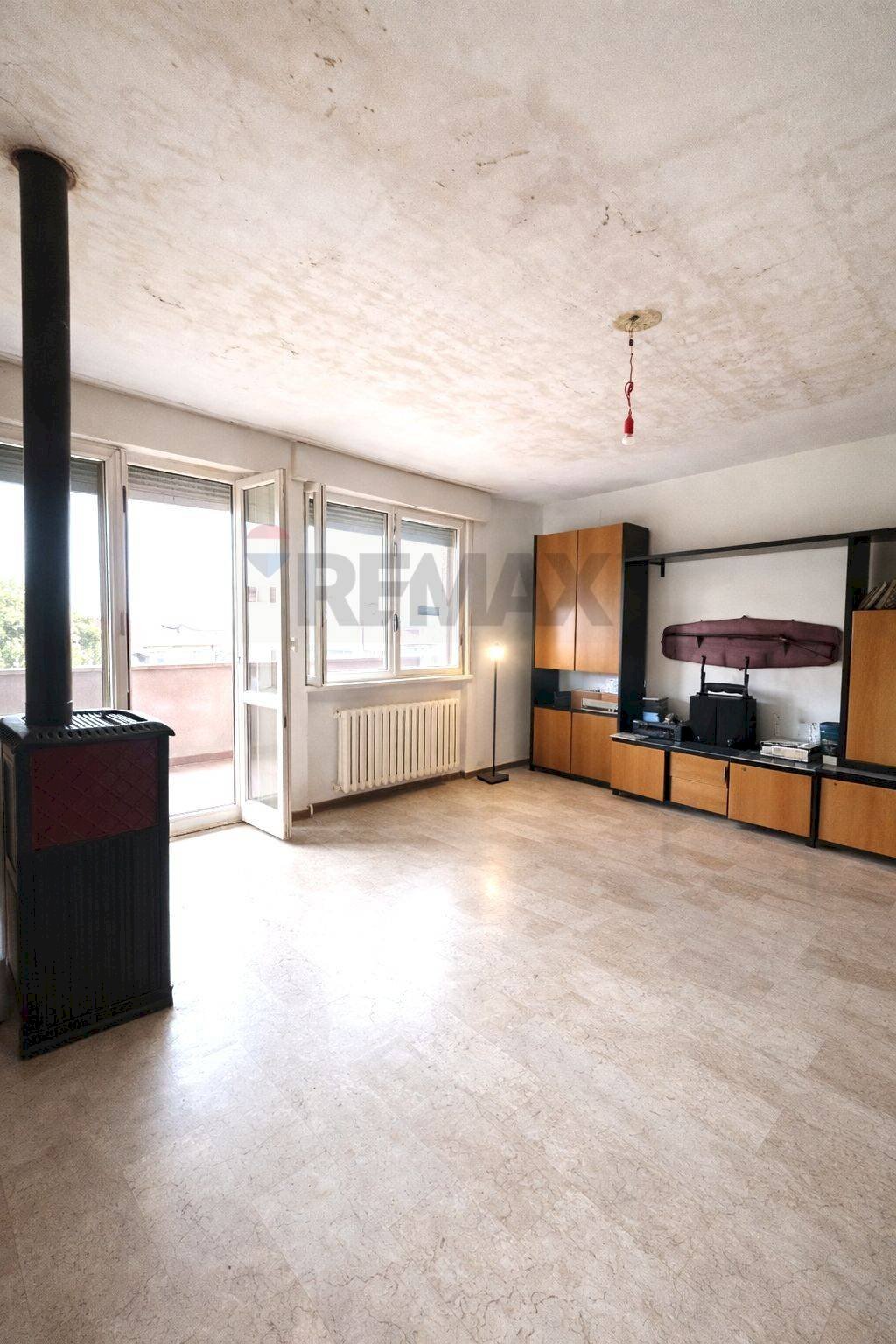 Soggiorno - Quadrilocale via manzoni
 
5, Cerano - foto 1