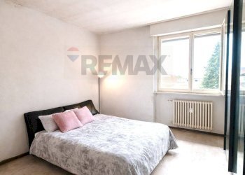 Camera / camera da letto - Quadrilocale via manzoni
 
5, Cerano - foto 3