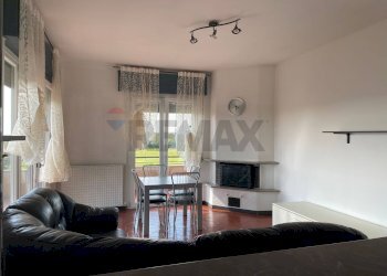 Sala da pranzo - Two-room apartment via Carola
 
14, Bellinzago Novarese - photo 1