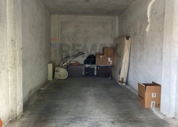 Parcheggio - Two-room apartment via Carola
 
14, Bellinzago Novarese - photo 21