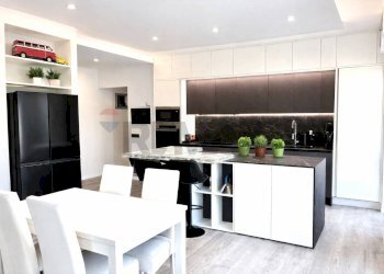 Cucina - Attic CORSO DELLA VITTORIA
 
1, Novara - photo 1