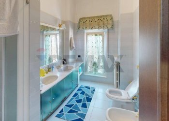 Bagno - Trilocale Via Ariosto
 
1, Pavia - foto 20