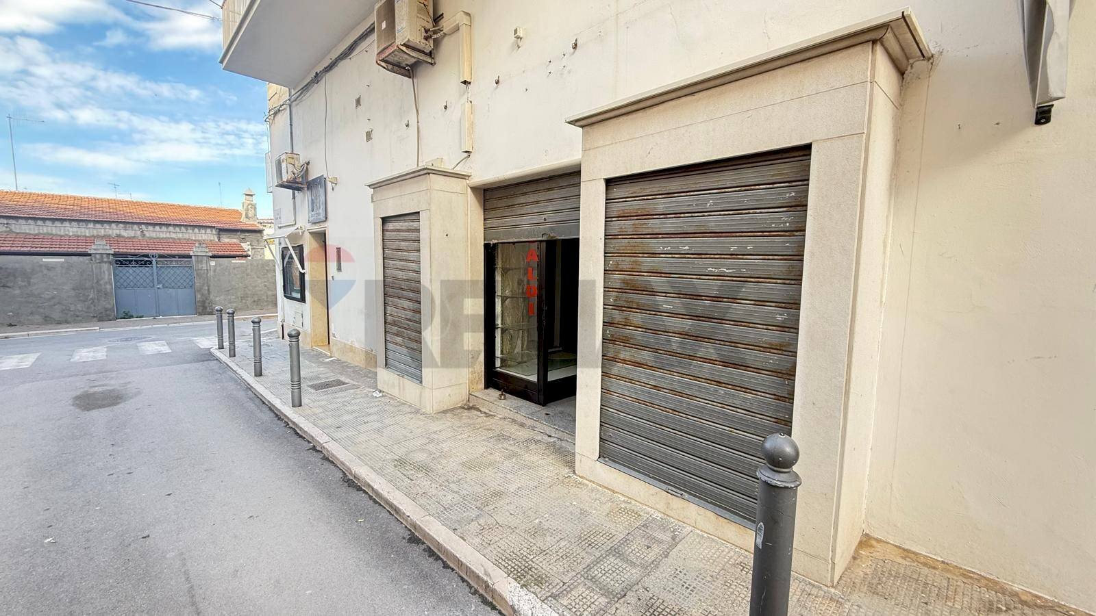 Terrazza - Locale Commerciale Via Valeri
 
3, Vieste - foto 3