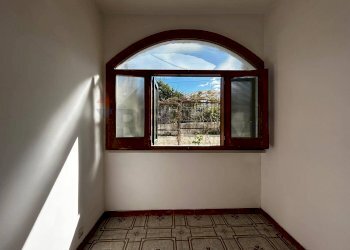 Stanza vuota - Quadrilocale Località Defensola
 
32, Vieste - foto 15