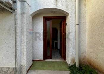 Hall / corridoio - Quadrilocale Località Defensola
 
32, Vieste - foto 25