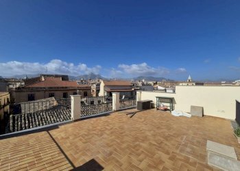Foto 1 - Quadrilocale Via Alloro
 
107, Palermo - foto 1