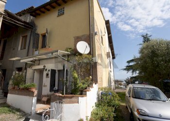 Casa all\'aperto - Casa semi indipendente Località Ceriati
 
29, Salsomaggiore Terme - foto 1