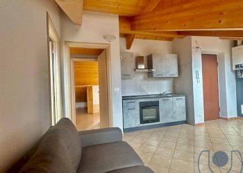 soggiorno con cucina - Attico Strada Genova, Moncalieri - foto 2