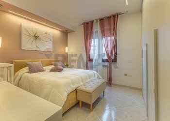 Camera / camera da letto - Quadrilocale Via Lorenzo Bogino
 
18, Sassari - foto 10