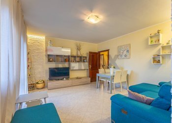 Sala da pranzo - Quadrilocale Via Lorenzo Bogino
 
18, Sassari - foto 35