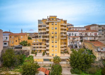Edificio all\'aperto - Quadrilocale Via Lorenzo Bogino
 
18, Sassari - foto 88