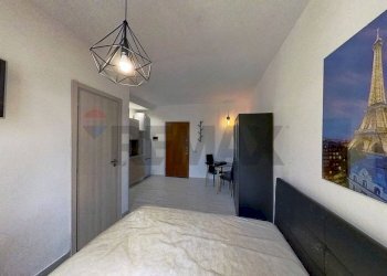 Hall / corridoio - One-room apartment Via Arcangello Corelli
 
25, Milano - photo 8