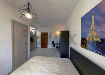 Hall / corridoio - One-room apartment Via Arcangello Corelli
 
25, Milano - photo 10