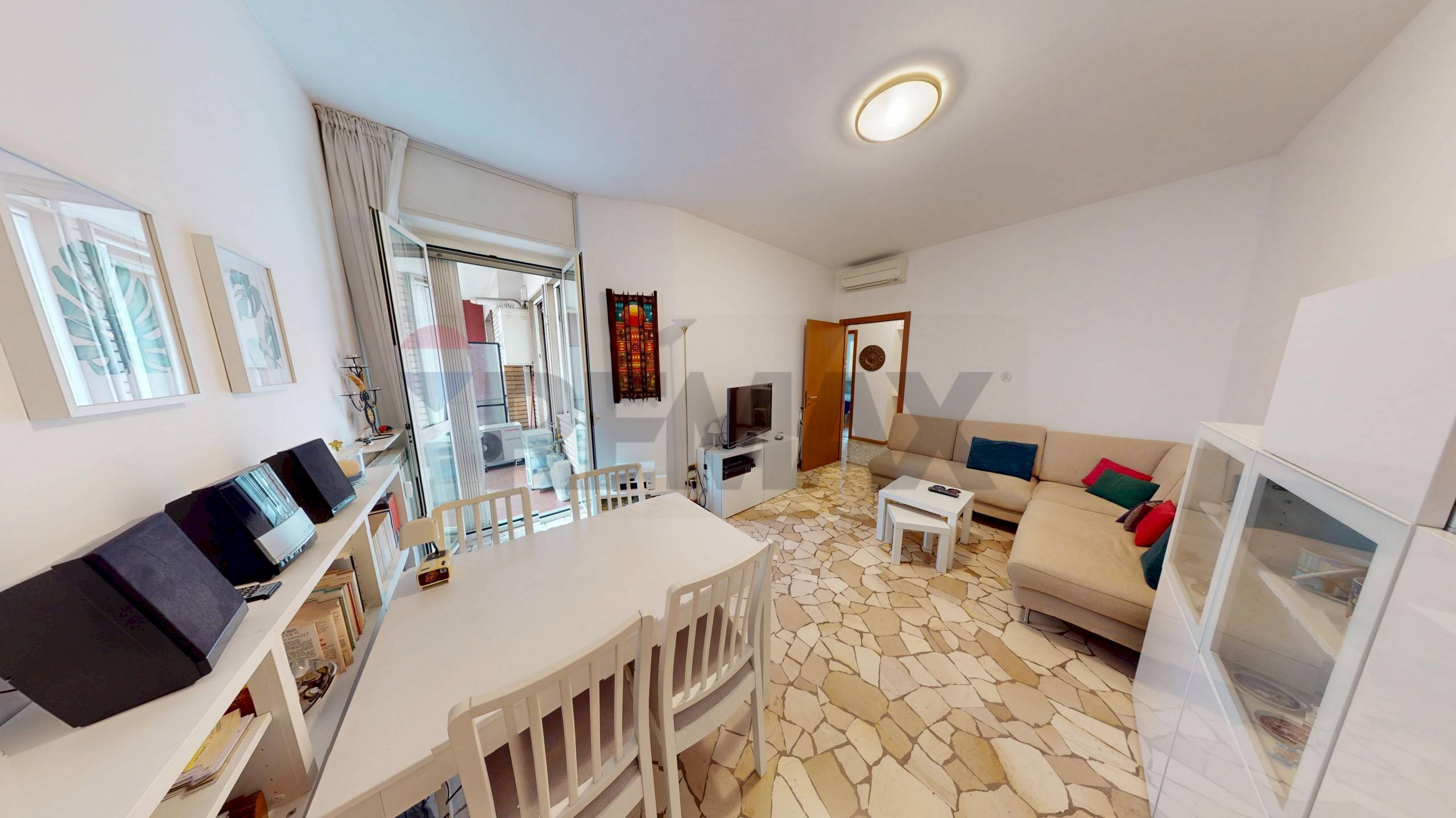 Sala da pranzo - Two-room apartment via borgese
 
14, Milano - photo 1