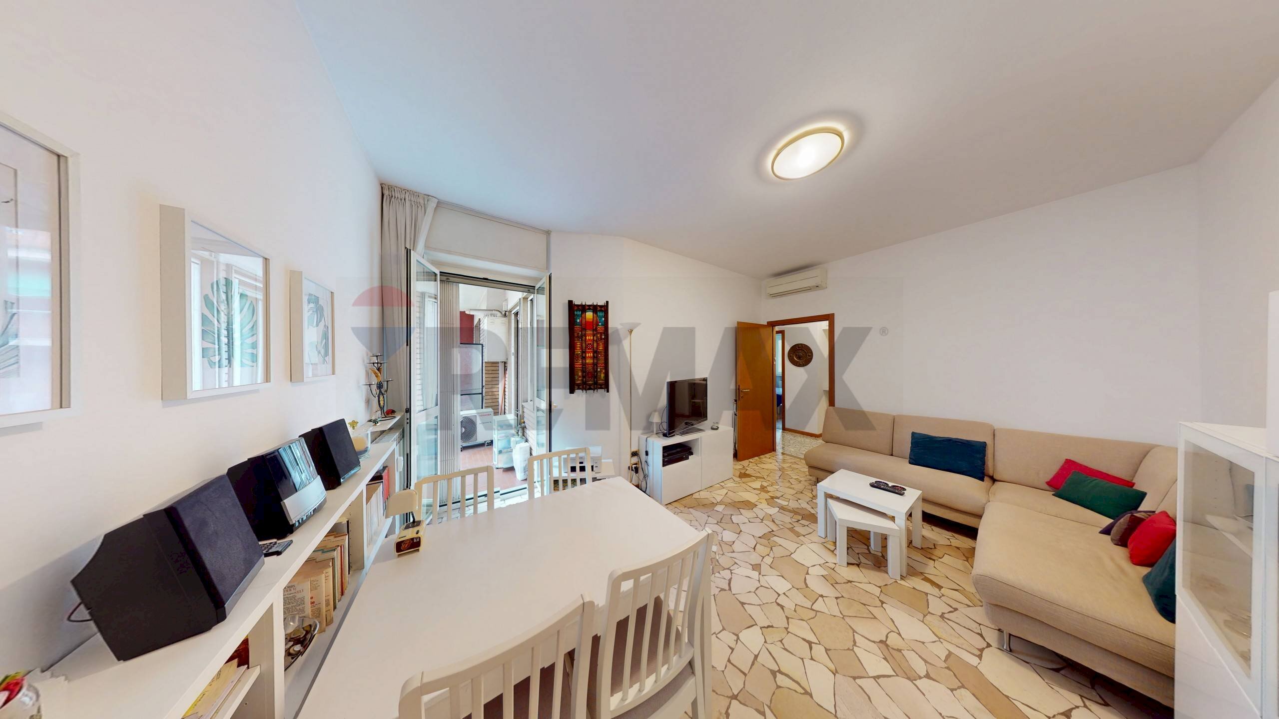 Sala da pranzo - Bilocale via borgese
 
14, Milano - foto 1