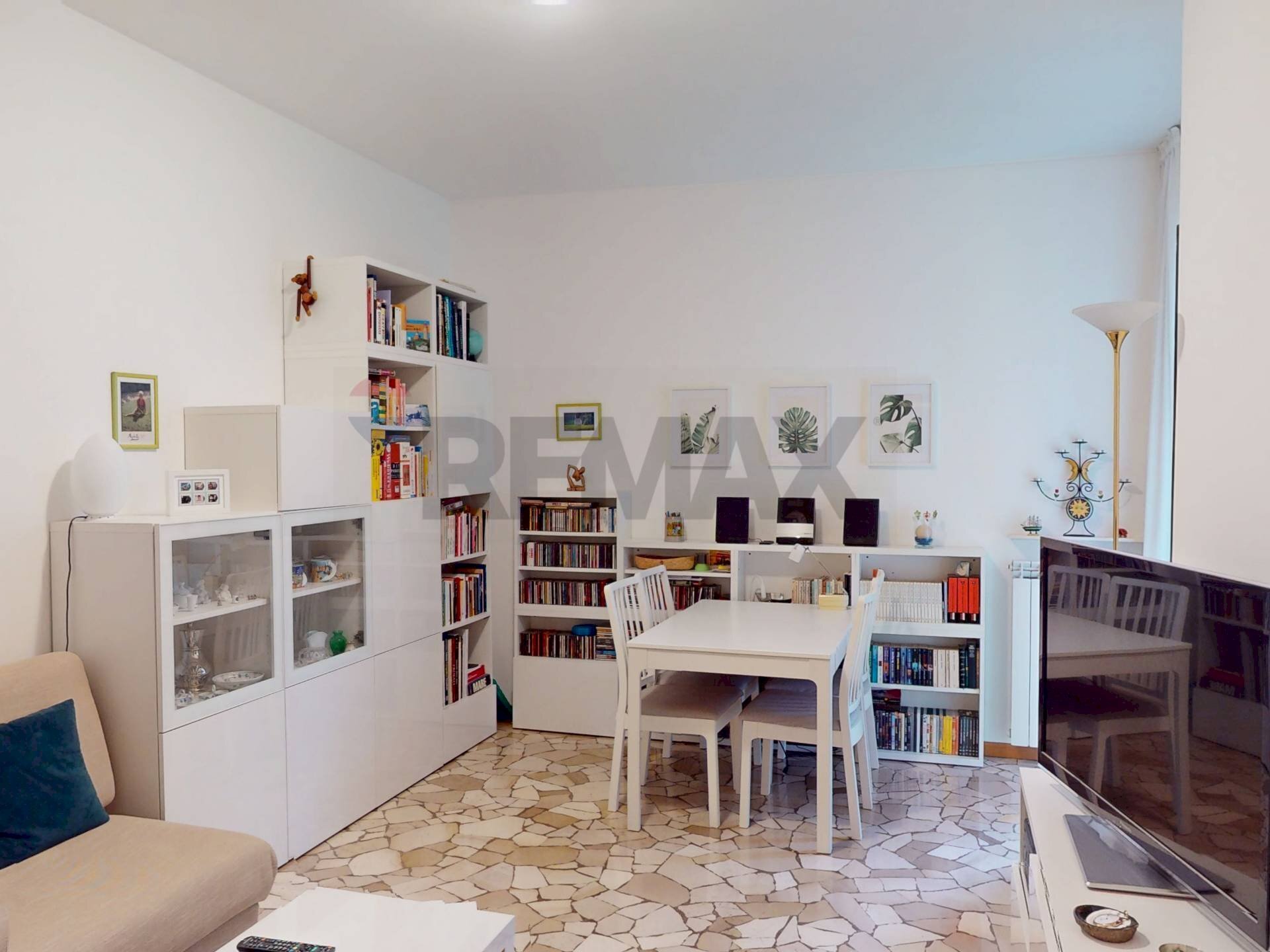 Sala da pranzo - Bilocale via borgese
 
14, Milano - foto 2