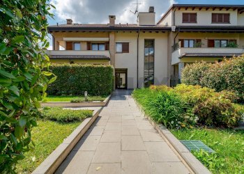 Casa all\'aperto - Trilocale Via Cherubini
 
28, Seregno - foto 1