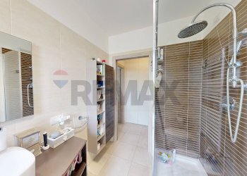 Bagno - Trilocale Via Cherubini
 
28, Seregno - foto 9