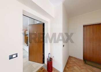 Hall / corridoio - Trilocale Via Cherubini
 
28, Seregno - foto 35