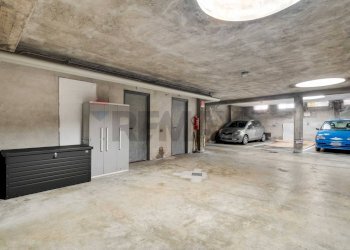 Parcheggio - Negozio Via Volta, 1, Caronno Varesino - foto 17