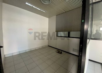 Ufficio 2 - Ufficio Via Roma
73, Cardano al Campo - foto 5