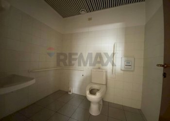 Bagno - Ufficio Via Roma
73, Cardano al Campo - foto 10