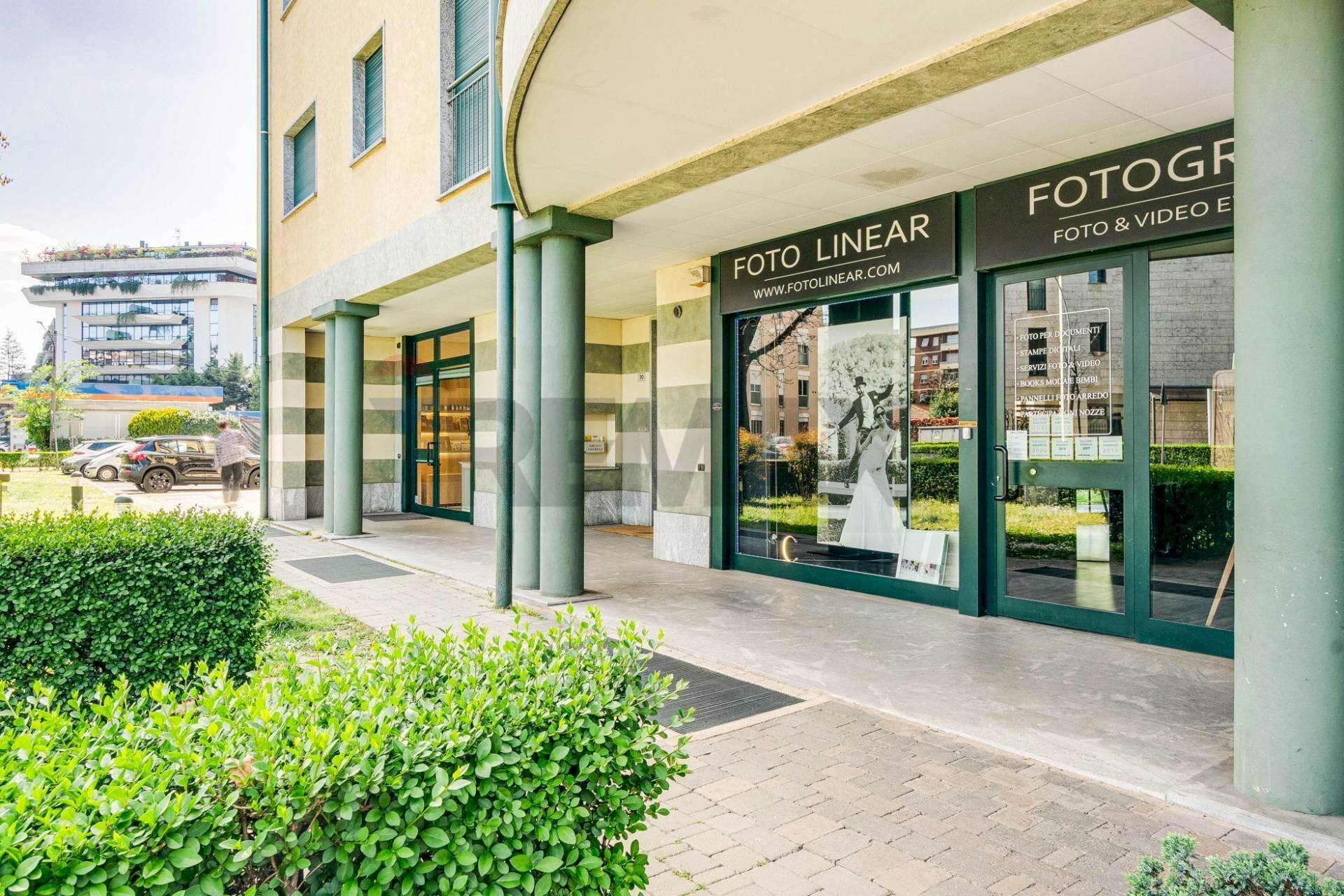 Edificio all\'aperto - Negozio Gallarate - foto 1