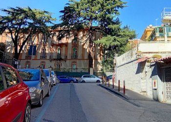 Edificio all\'aperto - Trilocale Via Gaetano Donizetti
 
5, Napoli - foto 2