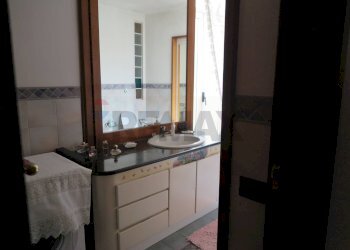 Bagno - Trilocale Via Gaetano Donizetti
 
5, Napoli - foto 18