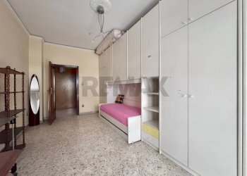 Camera / camera da letto - Quadrilocale Via Luca Samuele Cagnazzi
 
31, Napoli - foto 14