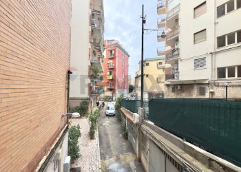 Edificio all\'aperto - Quadrilocale Via Luca Samuele Cagnazzi
 
31, Napoli - foto 18