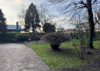 Foto 30 - Three-room apartment via Villa Pompea
 
29, Cassina de' Pecchi - photo 30