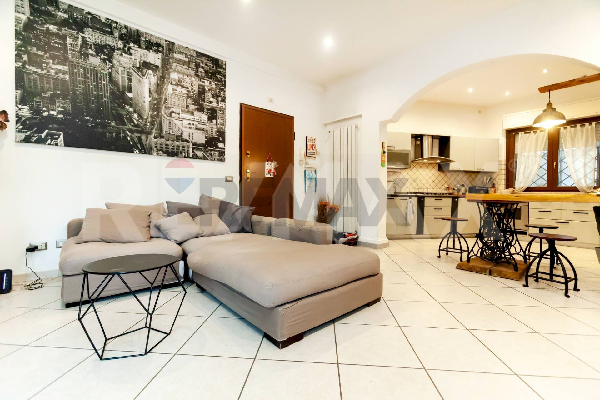 Sala da pranzo - Three-room apartment Fonte Nuova - photo 2