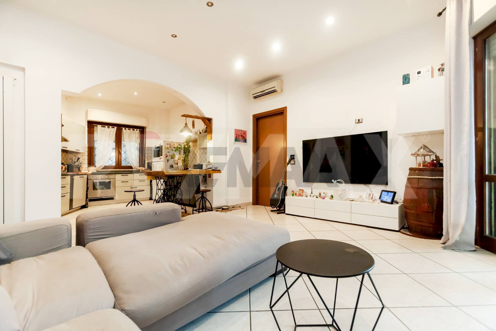 Soggiorno - Three-room apartment Fonte Nuova - photo 3