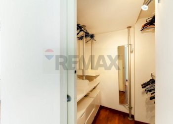 Cabina armadio - Three-room apartment VIA RAVENNA
 
9, Roma - photo 28