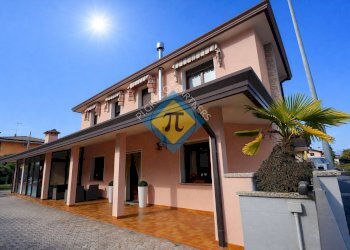 Foto 1 - Casa indipendente Via Maniago
 
6, Cordenons - foto 1