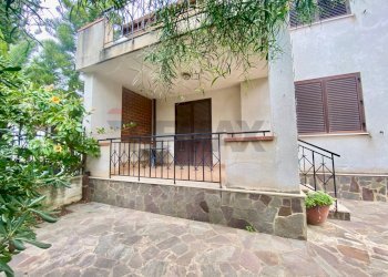 Casa all\'aperto - Villa a Schiera via piano san michele 16, Altavilla Milicia - foto 1