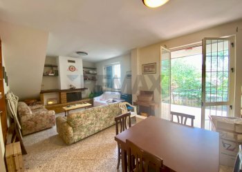 Sala da pranzo - Villa a Schiera via piano san michele 16, Altavilla Milicia - foto 8