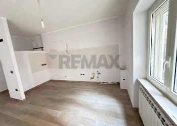 Stanza vuota - Trilocale via delle medaglie d'oro
 
93, Cosenza - foto 9