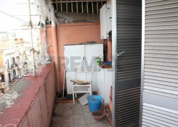 Balcone - Bilocale Via Principe Amedeo
 
486, Bari - foto 2