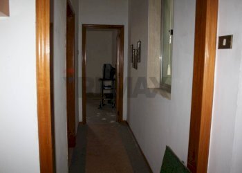 Hall / corridoio - Bilocale Via Principe Amedeo
 
486, Bari - foto 6