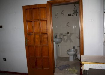 Bagno - Bilocale Via Principe Amedeo
 
486, Bari - foto 13