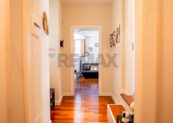 Hall / corridoio - Bilocale Via Castello
 
6, Casamassima - foto 20