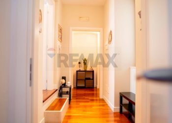 Hall / corridoio - Bilocale Via Castello
 
6, Casamassima - foto 21