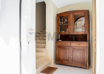 Scale - Bilocale Via Castello
 
6, Casamassima - foto 26