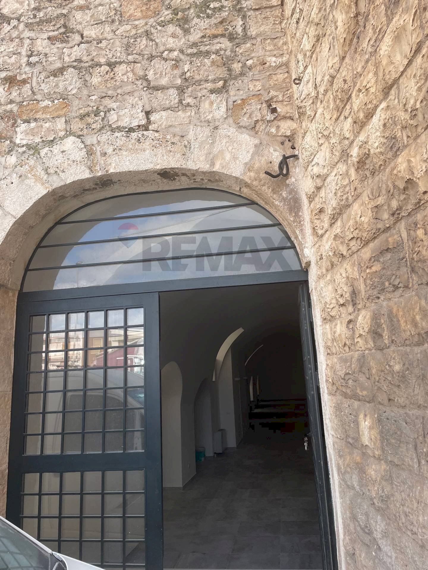 Stanza vuota - Warehouse Via Putignano
 
13, Turi - photo 1