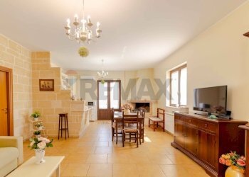 Sala da pranzo - Villa Strada Cancello, Noci - foto 2