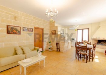 Sala da pranzo - Villa Strada Cancello, Noci - foto 6