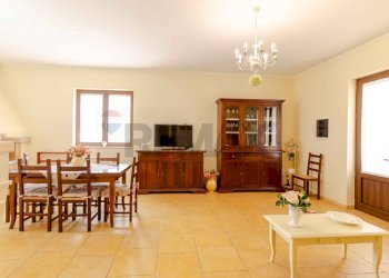 Sala da pranzo - Villa Strada Cancello, Noci - foto 7